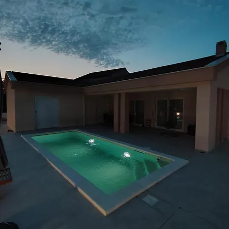 빌라 Majori 자다르