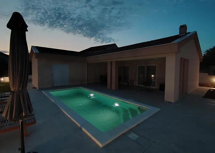 빌라 Majori 자다르