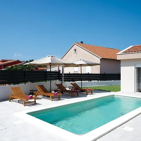 Majori Vila