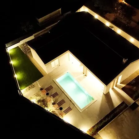 Majori Villa *