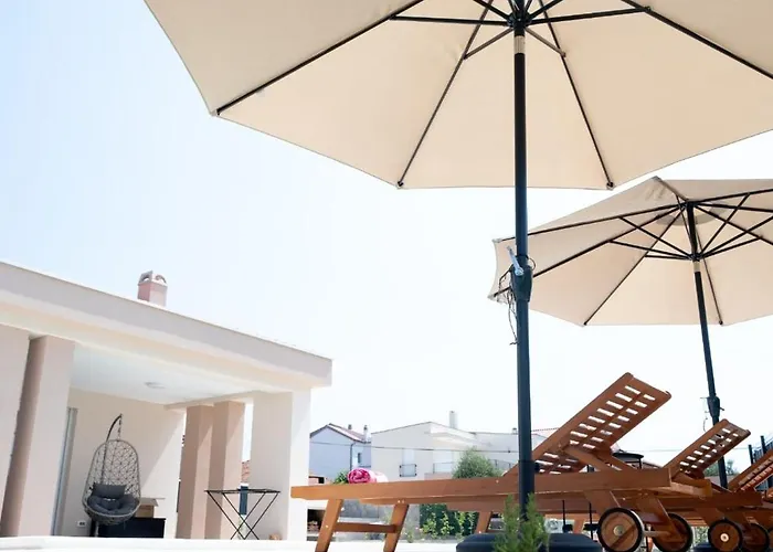 Majori וילה זאדאר